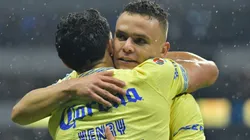 Jonathan Rodríguez anotó en la goleada a Cruz Azul.