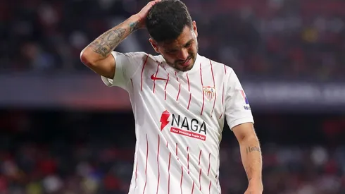 Tecatito Corona sufrió una grave lesión en Sevilla