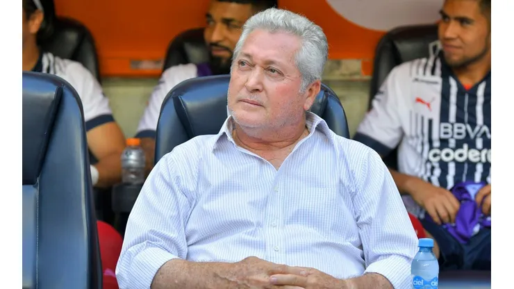 Rayados registrará a contrarreloj al reemplazo de Joao Rojas