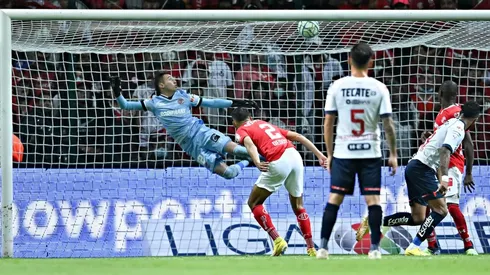 El poderoso remate de cabeza de Rodrigo Aguirre para el 1-1 del Monterrey.