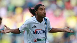 De acuerdo a Rubio, Ronaldinho tomaba un vuelo privado a la playa al final de cada partido