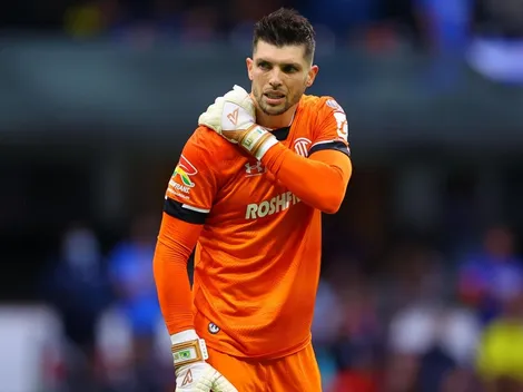 Tiago Volpi terminó el partido lesionado ante Cruz Azul