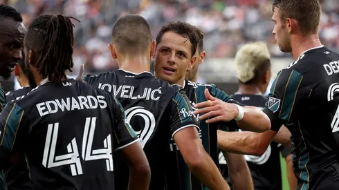 Chicharito viene de hacer un doblete ante Sporting Kansas City.