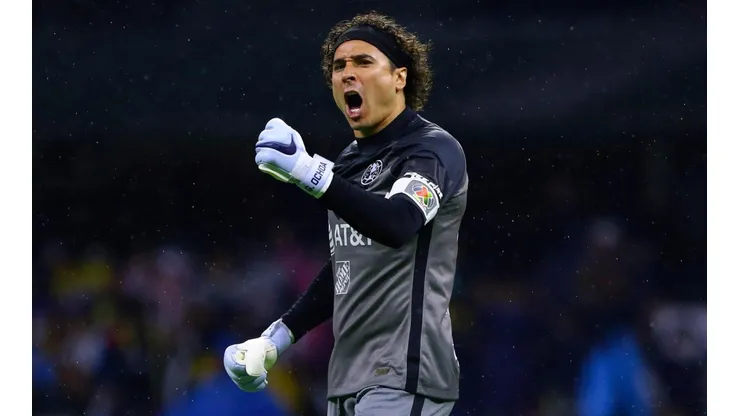Ochoa fue reconocido como un súper portero