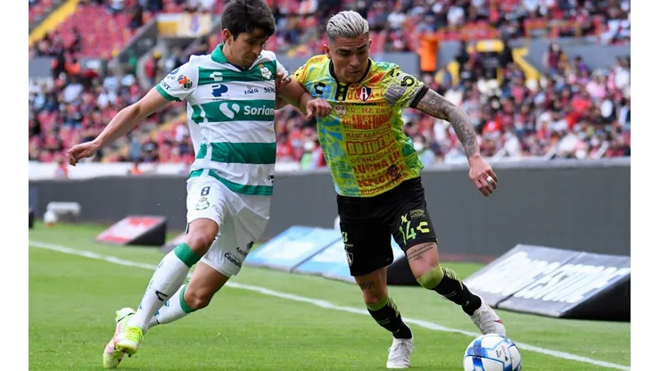 Carlos Orrantia contra Luis Reyes en el Clausura 2022.