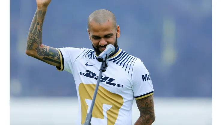 Dani Alves, la nueva figura del Pumas UNAM.