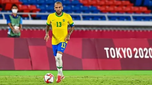 Dani Alves en el estadio Internacional de Yokohama.