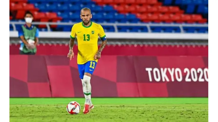 Dani Alves en el estadio Internacional de Yokohama.