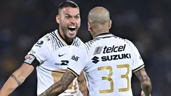 Dani Alves debutó en Pumas UNAM.