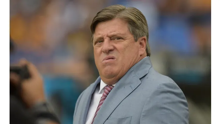 Miguel Herrera volvió a referirse a la llegada de Dani Alves.