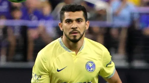 Henry Martín le anotó al Manchester City.