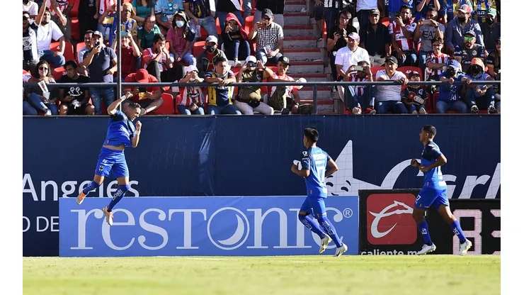 Funes Mori marcó de penal para darle el triunfo a Monterrey.