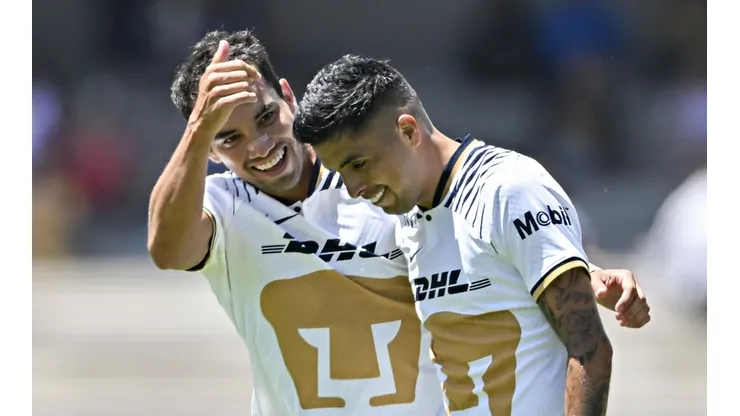 Aldrete anotó un golazo ante Necaxa.