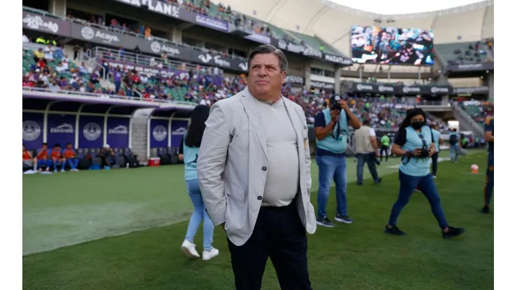 Miguel Herrera busca la victoria de Tigres en casa.