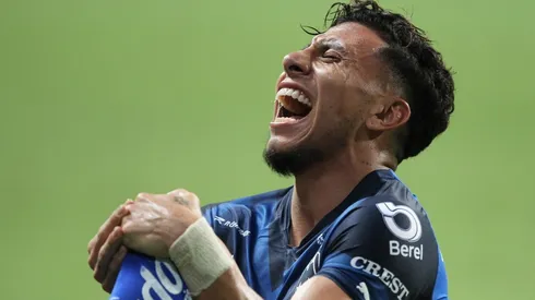 Confirman la lesión y el tiempo de baja de Joao Rojas.