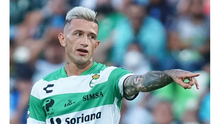 Huevo Lozano puede salir de los Guerreros.