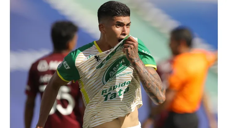 Adonis Frías, el defensa que busca Cruz Azul