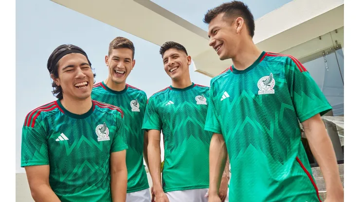 México presentó su nueva indumentaria para el Mundial Qatar 2022.