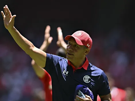 Ignacio Ambriz pone los pies sobre la tierra con su Toluca