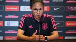 Mónica Vergara en la conferencia previa al partido México contras Estados Unidos en Campeonato W.