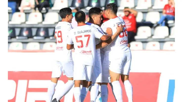 El relegado por Ricardo Cadena que celebró un triplete con Tapatío
