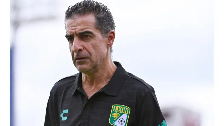 Paiva se defendió tras las acusaciones de la afición.