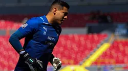 Luis Cárdenas es criticado por la afición de Rayados.