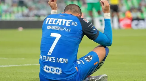 El característico festejo de gol de Rogelio Funes Mori.