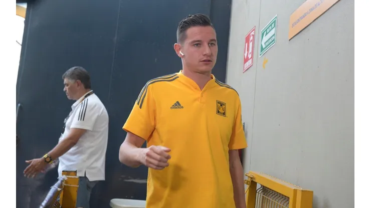 Thauvin marcó el primer gol de Tigres ante Cruz Azul.