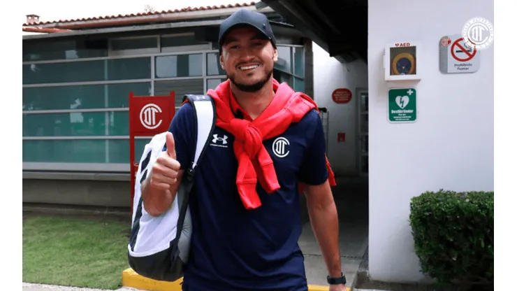 Carlos González ya conoce qué dorsal usará en Toluca