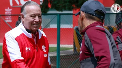 Valentín Diez visitó el entrenamiento de Toluca.