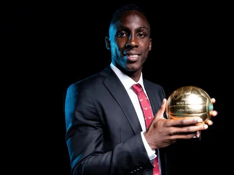 El tremendo apoyo de la afición rojinegra a Julián Quiñones