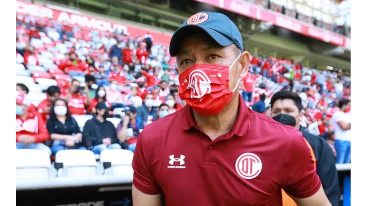 Ignacio Ambriz, con la obligación de tener un Toluca protagonista.