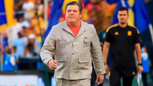 MONTERREY, MEXICO – MAY 21: Miguel Herrera, head coach of Tigres walks prior to the semifinal second leg match between Tigres UANL and Atlas as part of the Torneo Grita Mexico C22 Liga MX at Universitario Stadium on May 21, 2022 in Monterrey, Mexico. (Photo by Alfredo Lopez/Jam Media/Getty Images)