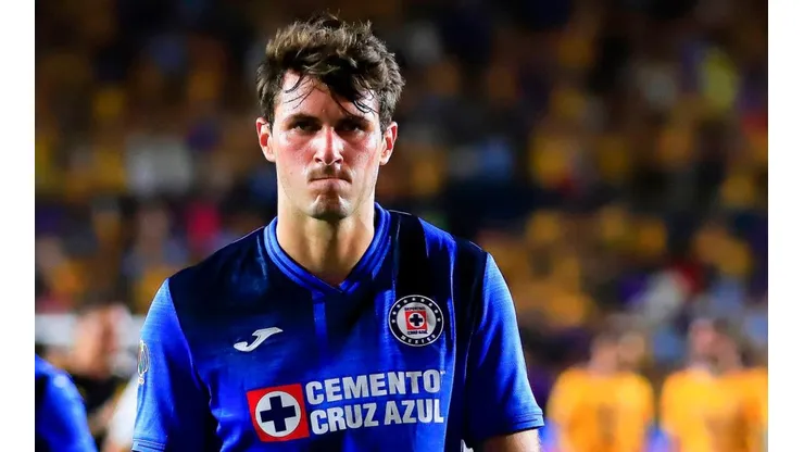 Santiago Giménez reveló los motivos por los que le tocó ser suplente en el Cruz Azul de Juan Reynoso