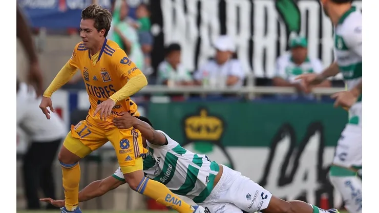 Video: golpes de puño entre jugadores de Tigres y Santos