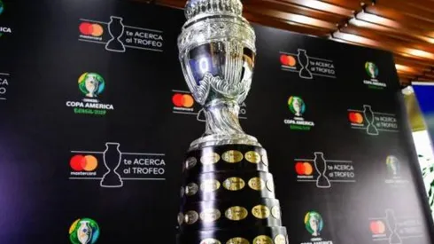 La Copa América, un trofeo que estuvo dos veces muy cerca de México.