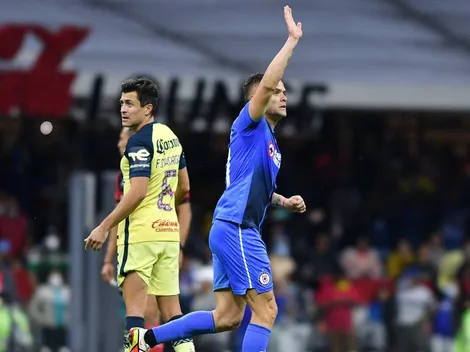 Afición de Cruz Azul muestra su descontento a Cabecita