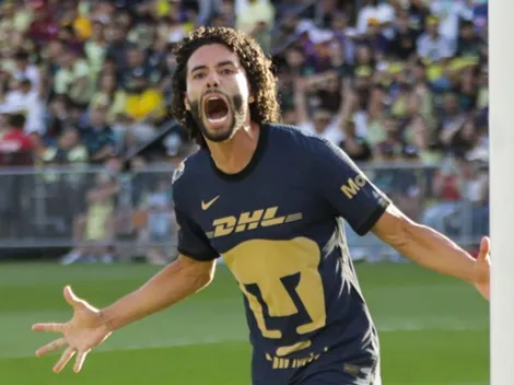 La afición de Pumas elogia al Chino Huerta y se burla de Chivas