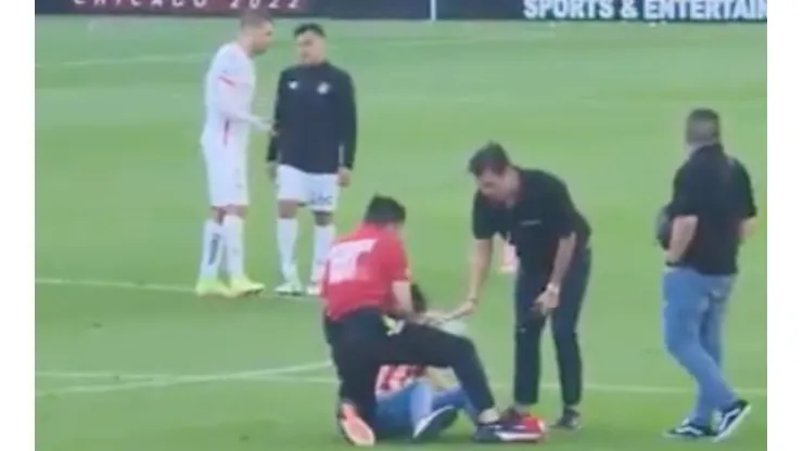 Invasión de campo en el Atlas vs Chivas de 2022