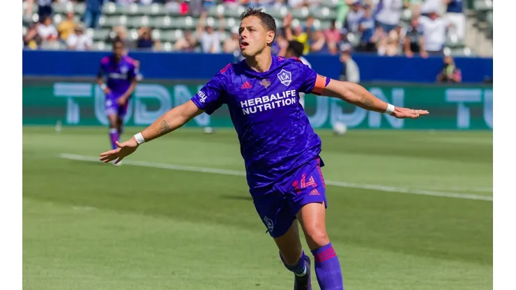 Chicharito podría enfrentar a Puebla en un amistoso.