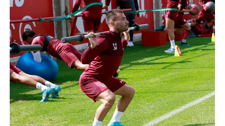 Jean Meneses en pretemporada con Toluca 2022