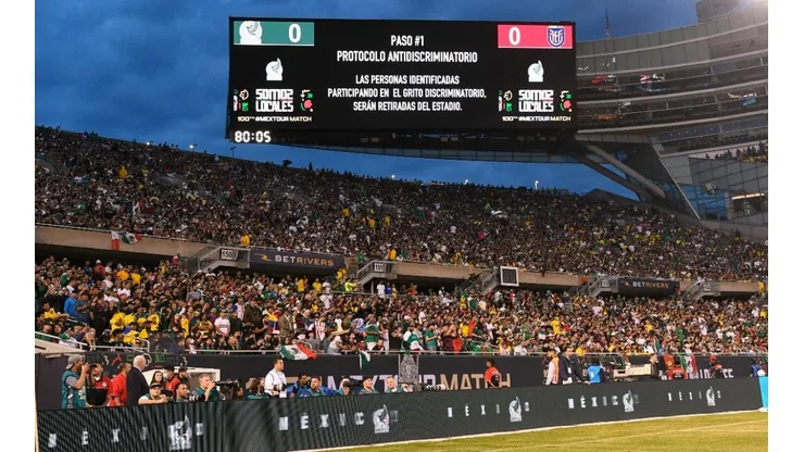 Gradas del Soldier Field en el partido entre México y Ecuador