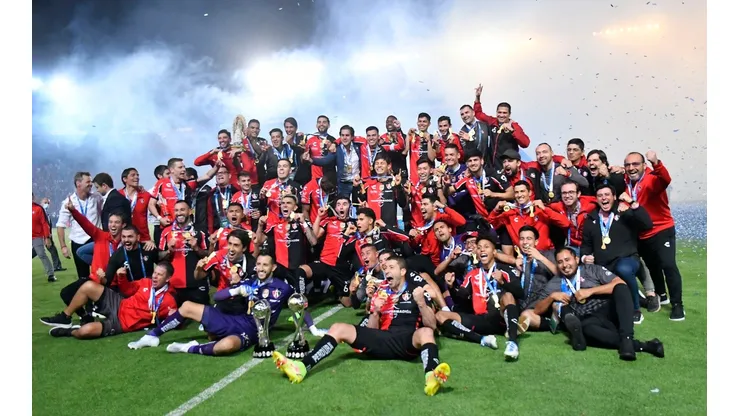 Atlas obtuvo un histórico bicampeonato de la mano de Diego Cocca.