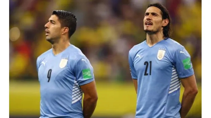 Luis Suárez y Edinson Cavani con Uruguay en la eliminatoria a Qatar 2022.