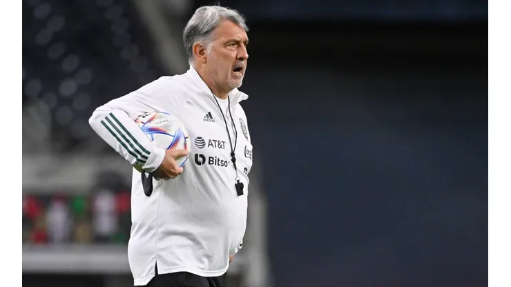 Gerardo Martino en entrenamiento de la selección mexicana en Estados Unidos.