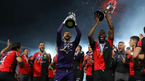 El gesto por el que Camilo Vargas se volvió el jugador más elogiado en las redes tras el bicampeonato de Atlas