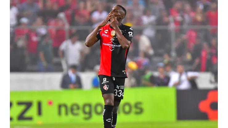 Quiñones volvió a ser determinante y gritó campeón con el Atlas.