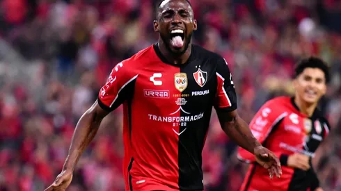 Julián Quiñones hizo un gol muy valioso ya cerca del final del partido.