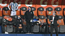 Avilés Hurtado y Guillermo Almada en la banca en la vuelta de la semifinal ante Pachuca.
